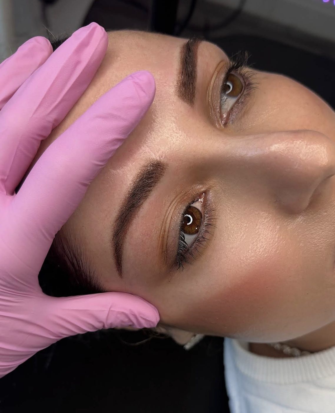 Soft ombre brows close-up